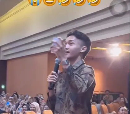 Momen Pria Bertanya Soal Berjodoh dengan Dua Wanita, Netizen: Gebetan Langsung Ketar-ketir
