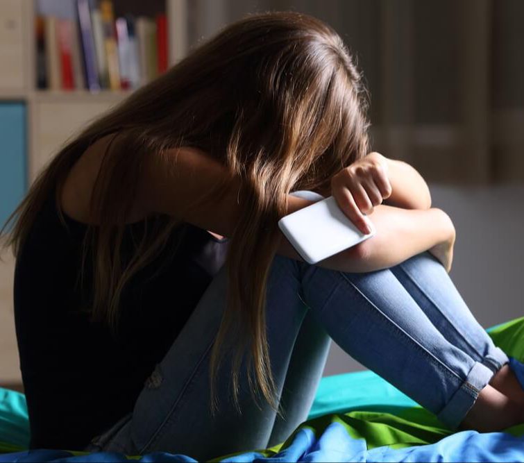 Gadis Ini Merasa Minder Tidak Secantik Mama dan Adiknya, Respons Ibunya Bikin Hati Meleleh