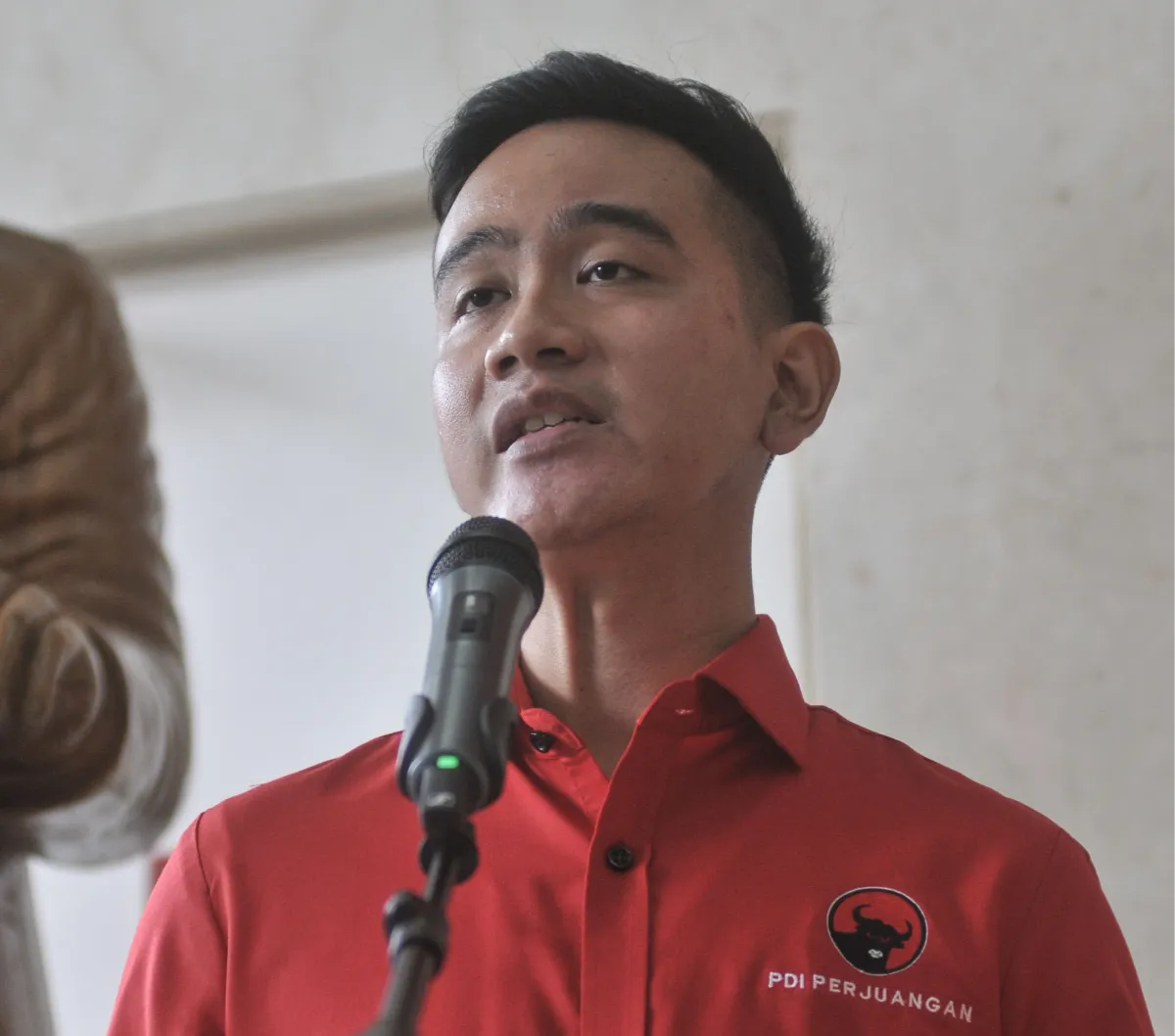 PDIP Akui Perintahkan Gibran dan Boby Ajak Pilih Ganjar