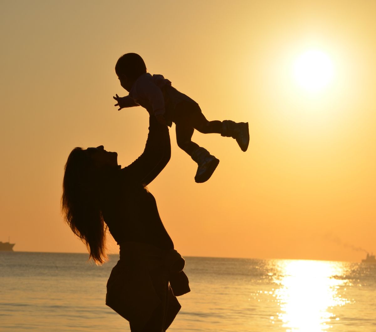 Gadis Ini Merasa Minder Tidak Secantik Mama dan Adiknya, Respons Ibunya Bikin Hati Meleleh