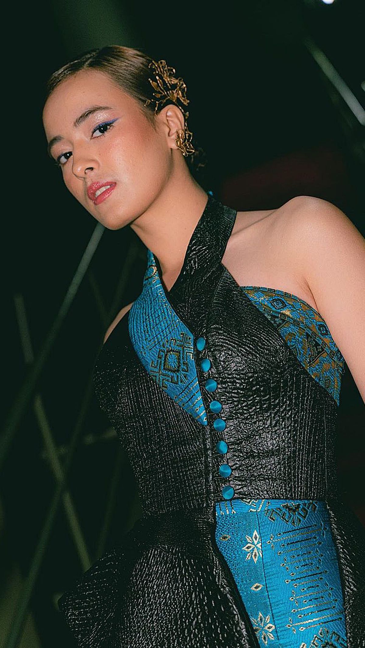 Pesona Wajah Blasteran Mawar de Jongh dengan Beragam Gaya Makeup