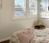 11 Potret Rumah Gaya Belanda Klasik yang Modern, Tampak Kecil dari Depan, tapi Dalamnya Bikin Candu, Berasa di Toko IKEA