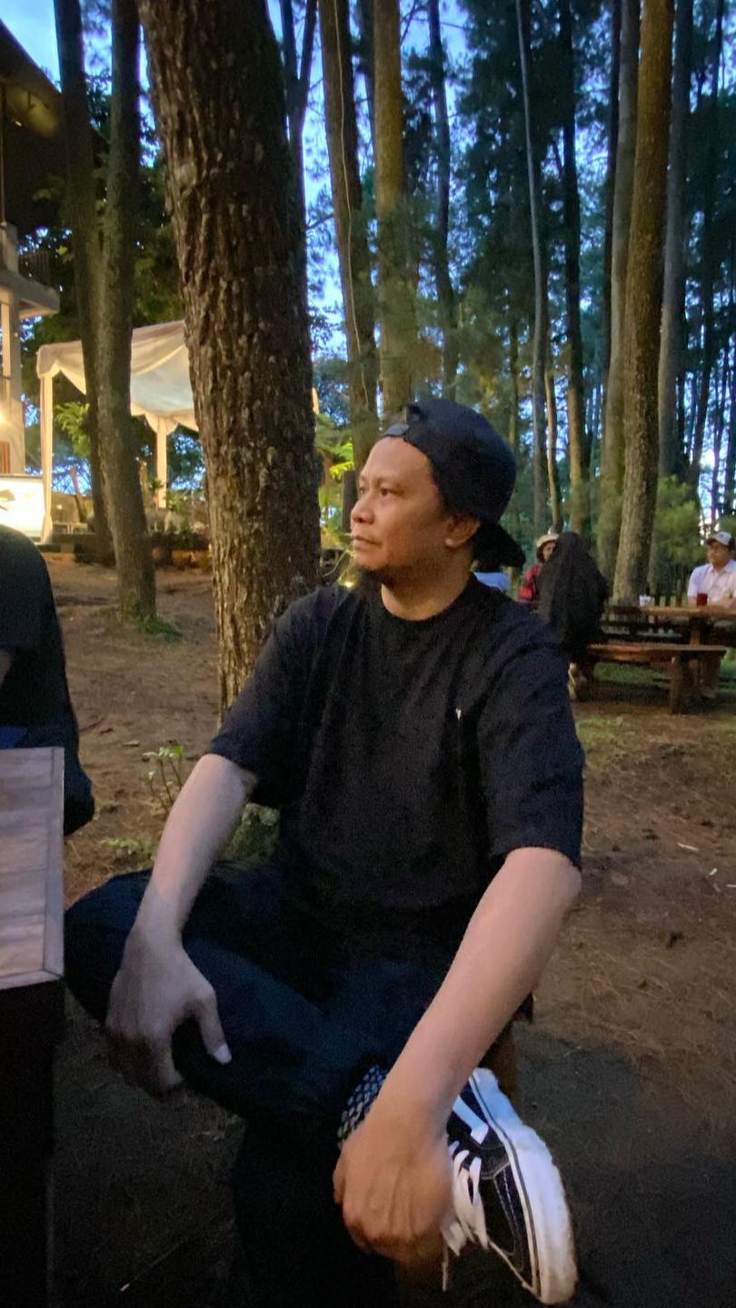 Itulah kabar terbaru Reza eks drummer NOAH yang kini telah mantap berhijrah