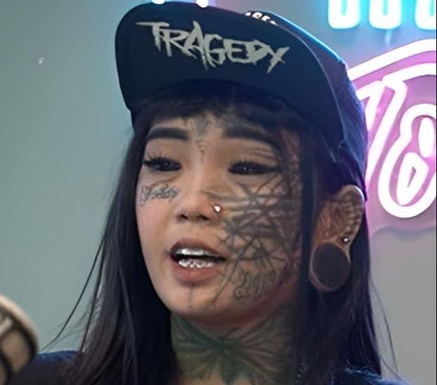 Potret Rumah Mondy Tatto Wanita Punk yang Viral Usai Hijrah, Kini Saling Lapor dengan Ustaz Ebit Lew!