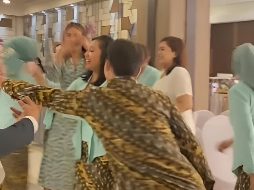 Dulu Tak Sengaja Pangku Saat Jadi Bridesmaid dan Groomsmen, Kini Beneran Pacaran, Netizen: 'Kawal Sampai Pelaminan'