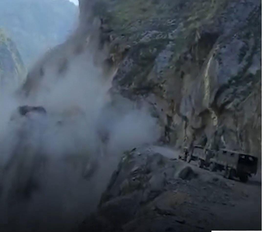 CEK FAKTA: Hoaks Video Gunung di Tibet Longsor