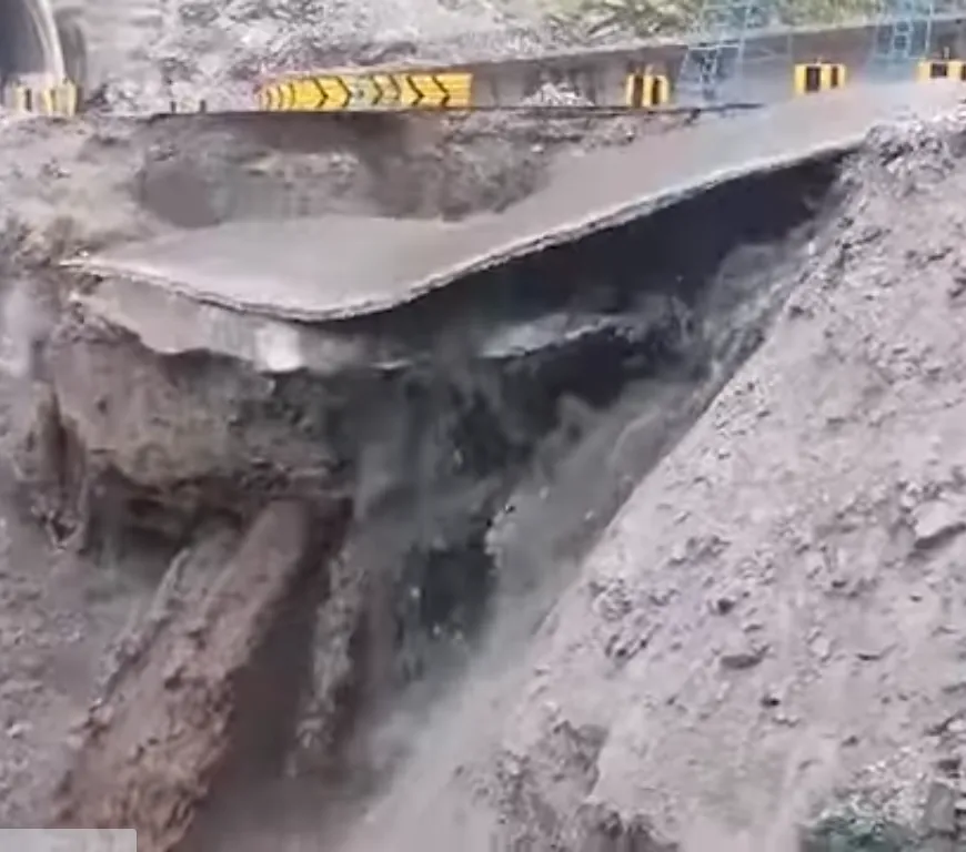CEK FAKTA: Hoaks Video Gunung di Tibet Longsor