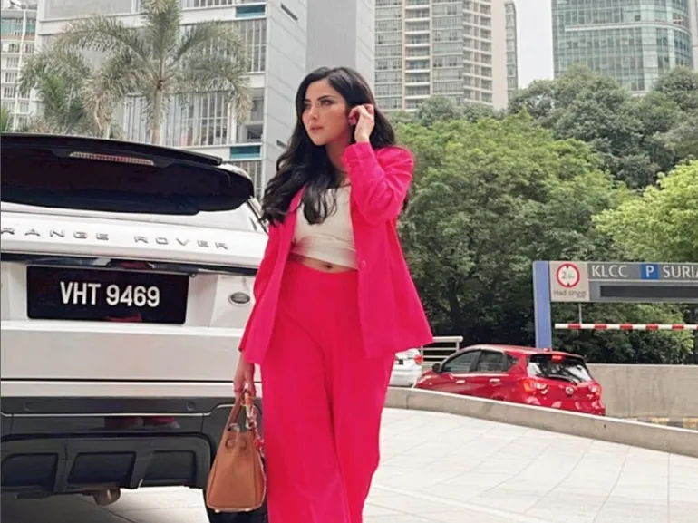 Potret Ayu Aulia yang Lagi Disorot, Tampil dengan Gaya Sporty hingga Glamor