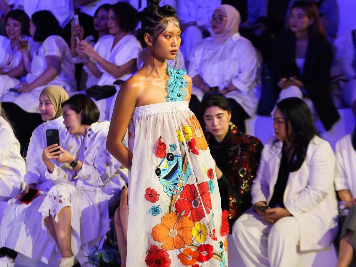 Tengok Koleksi Fresh Desainer Senior Tanah Air di Fashion Nation