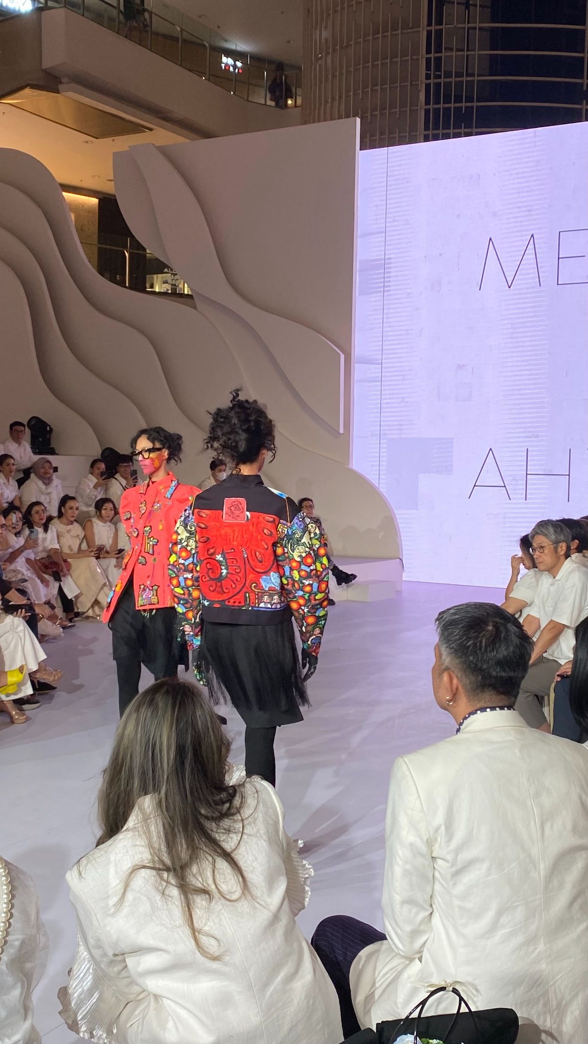 Tengok Koleksi Fresh Desainer Senior Tanah Air di Fashion Nation