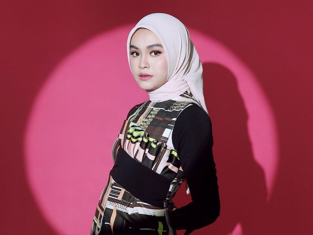 Potret Salma Salsabil, Dirujak Netizen Gegara Ubah Lirik Lagu Didi Kempot