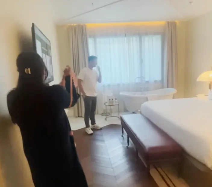 Potret Hotel Tempat Nagita Slavina dan Raffi Ahmad Menginap Berdua di Spanyol: Sssstt, Ada Bathtub di Samping Tempat Tidur