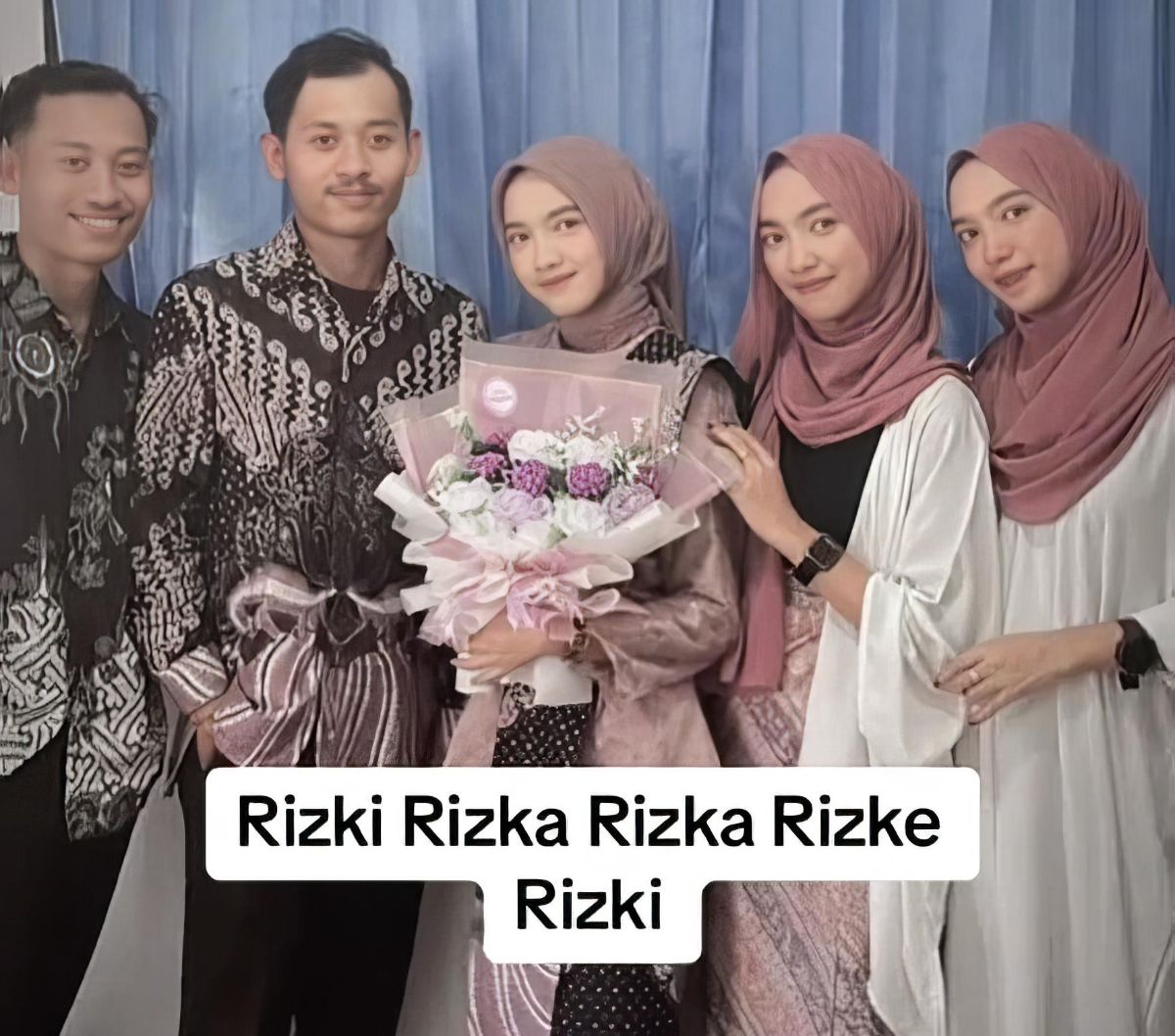 Wanita Kembar Tiga Dilamar Pemuda Kembar Ini Berakhir Plot Twist, Netizen +62 Bingung Dibuatnya