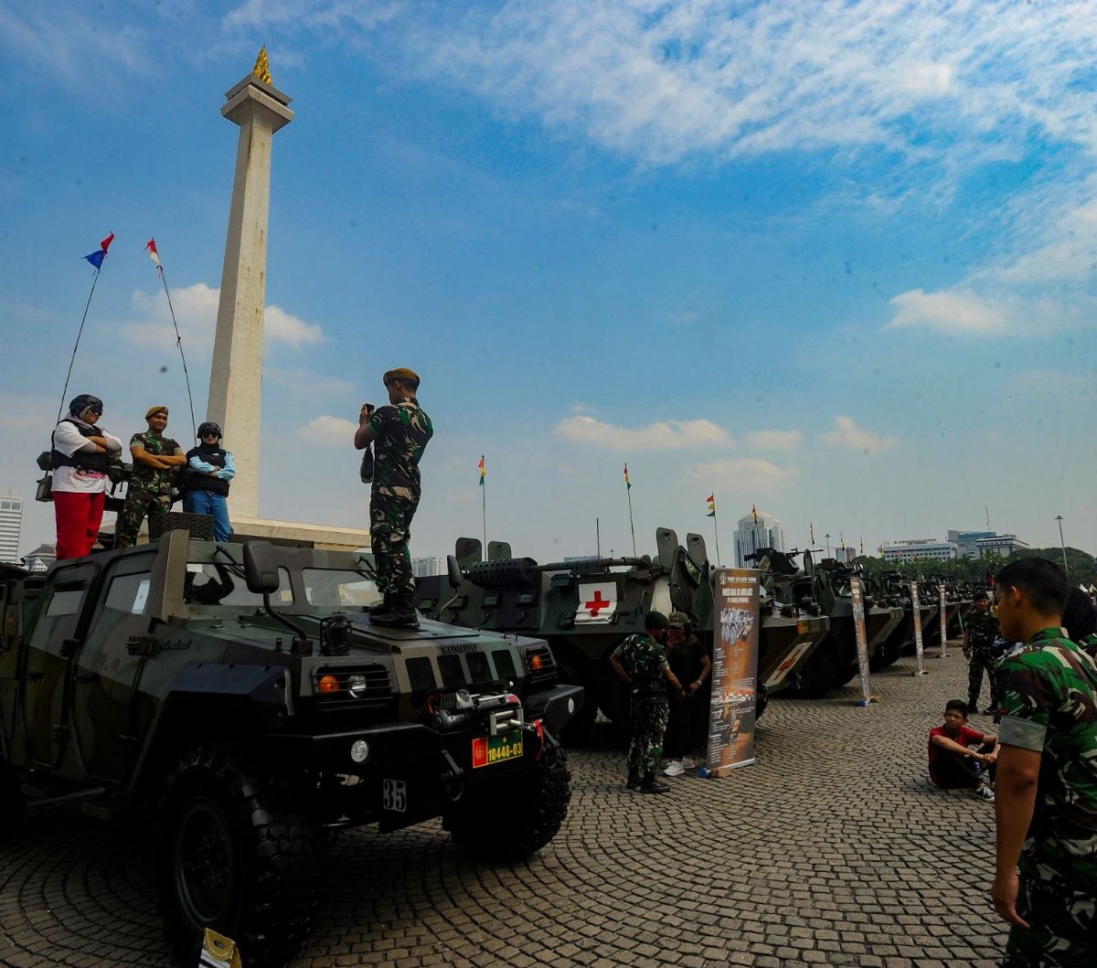 FOTO: Jelang HUT Ke-78 Tentara Nasional Indonesia, Deretan Alutsista ...