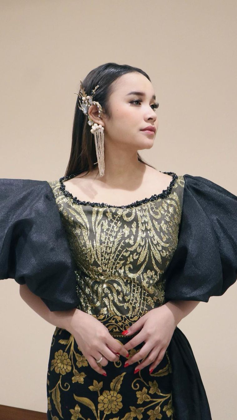 12 Potret Rumah Mewah Tasya Rosmala dengan View Hamparan Sawah, Punya Studio Rekaman Pribadi
