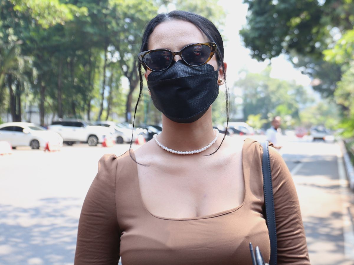 Potret Siskaeee Penuhi Panggilan Polisi, Salfok sama Outfitnya
