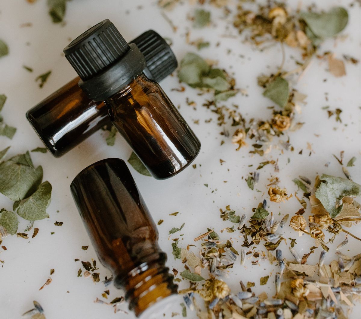 Hempas Lelah Sepulang Kerja dengan Mandi Teh Peppermint