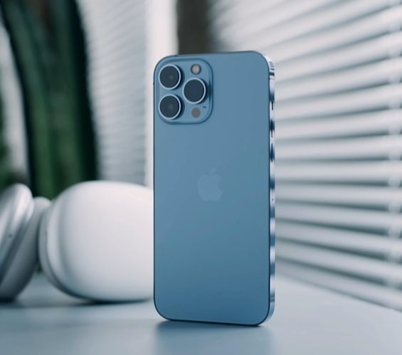 Penjualan iPhone 15 di China Membudak: Antrean Mengular di Toko Resmi, Stok di e-Commerce Ludes 1 Menit