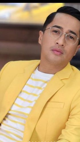 Istri Artis Ini Dikira Ibu Rumah Tangga Biasa, Ternyata Anak Jenderal, Bukan Orang Sembarang!