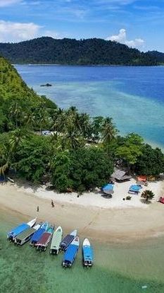 <b>Mengunjungi Pulau Mandeh, Wisata Sumatra Barat yang Tak Kalah Indah dengan Raja Ampat</b>