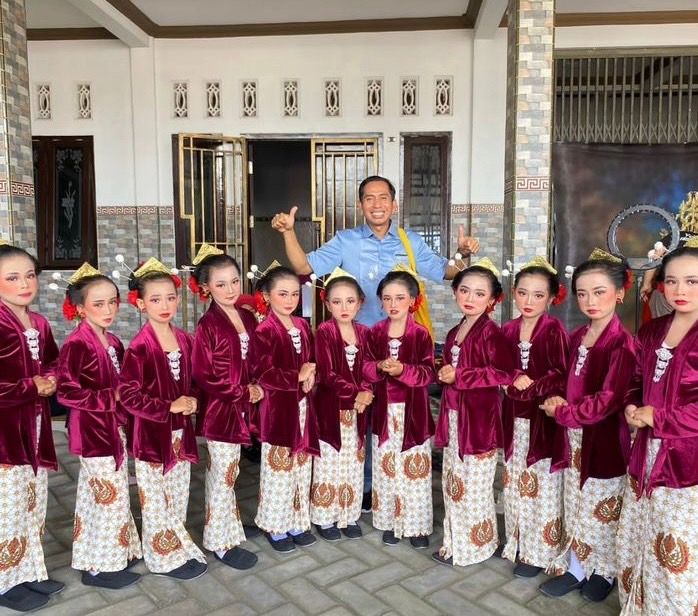 Ingat Pak Ribut Guru Asal Lumajang yang Pernah Viral? Begini Kabar dan Nasibnya Sekarang