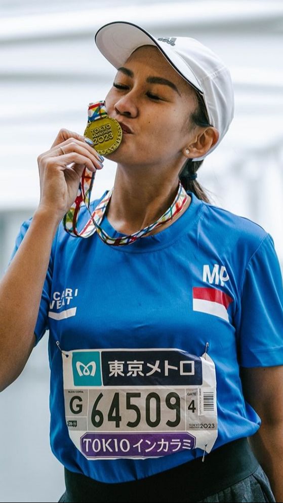 Adu Gaya Para Artis Cantik Ikut Lomba Lari di Dalam sampai Luar Negeri, Siapa Paling Kece?