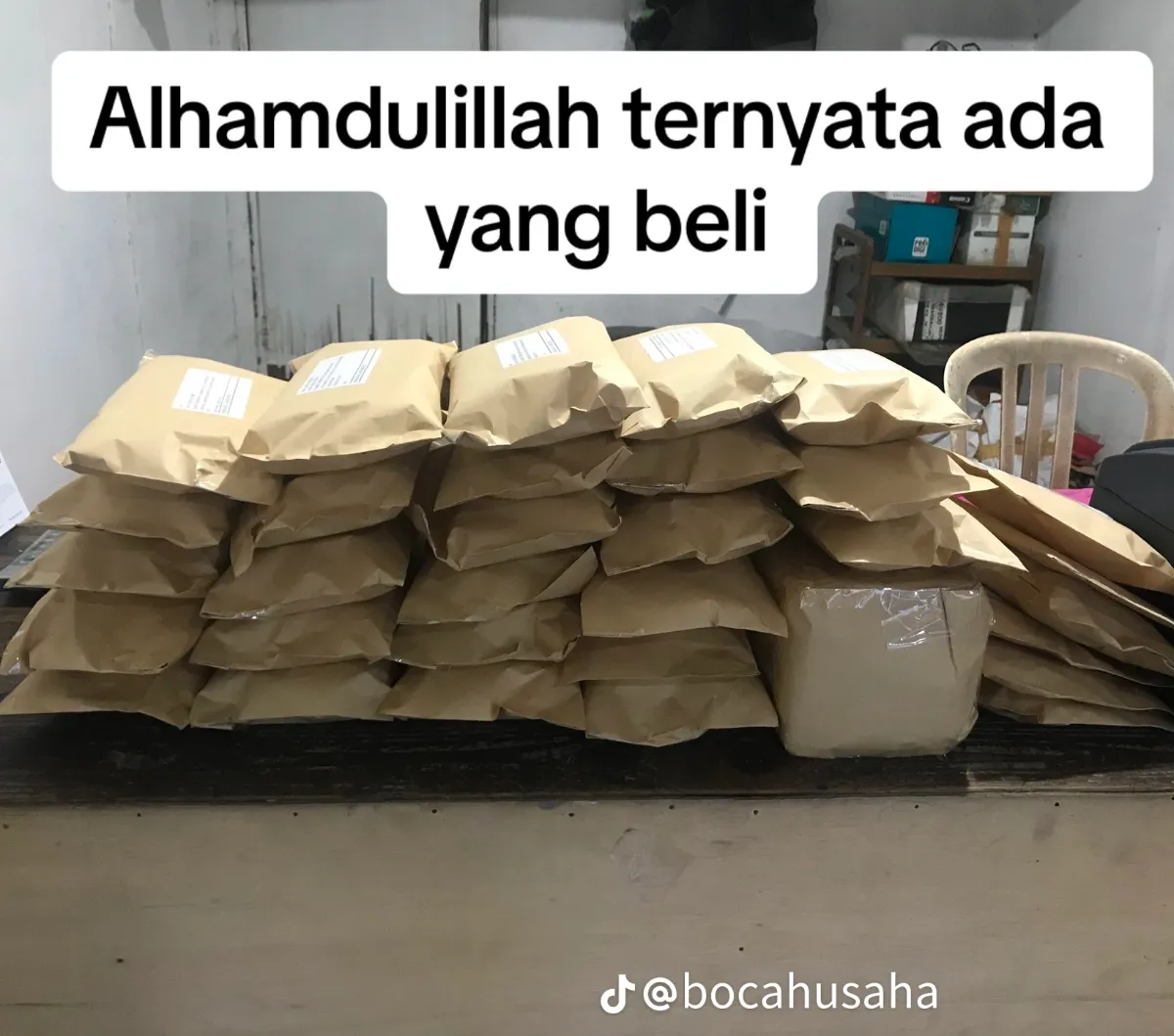 Awalnya Cuma Jualan Piscok di Pinggir Jalan, Laki-Laki Ini Berhasil Punya Rumah Rp 5 Miliar di Usia 23 Tahun