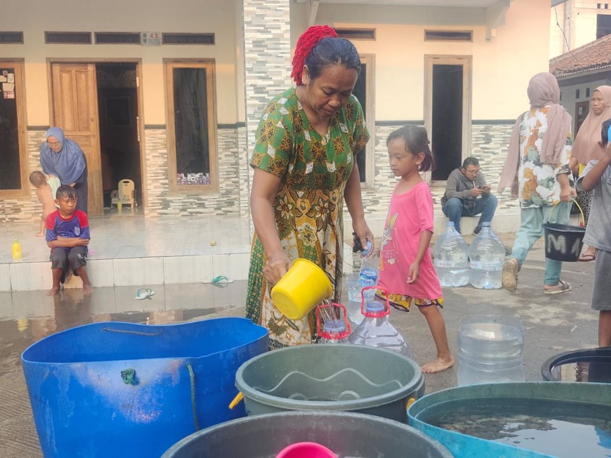 Warga Bojongsari Depok Berhari-hari Tidak Mandi akibat Kekeringan, Sumur hanya Mengeluarkan Lumpur