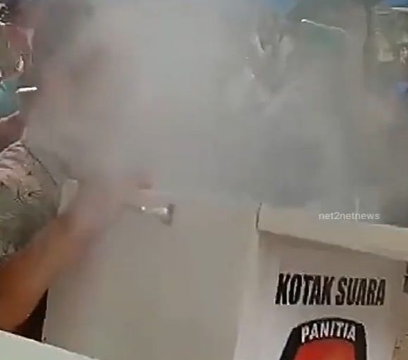 Reaksi KPU Tahu Ada Kotak Suara Mengeluarkan Asap saat Pilkades