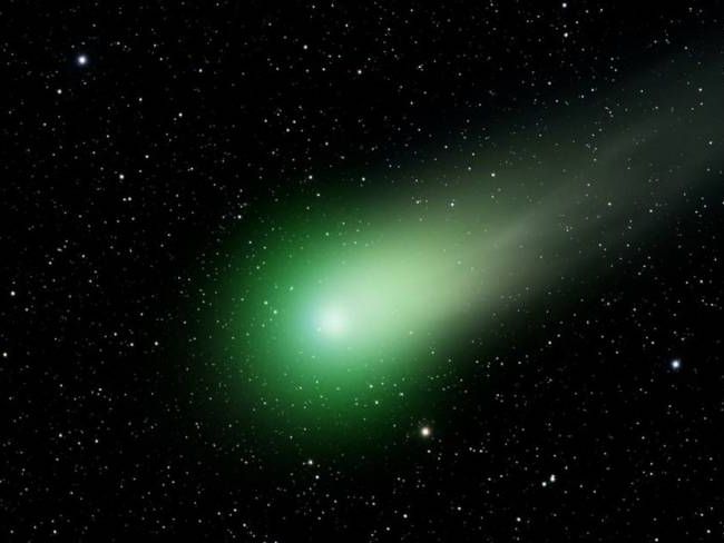 Komet Berwarna Hijau Ini Hanya Muncul 400 Tahun Sekali, Terungkap Penyebabnya