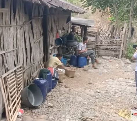 Suasana Kehidupan Kampung di Pedalaman Hutan Jati Grobogan, Hidup Tanpa Listrik