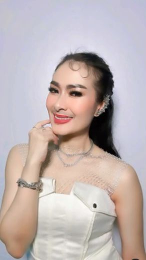 Iis Dahlia