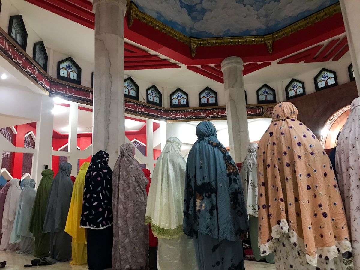 7. Orang yang Berlapang Diri Sat Sholat Berjamaah