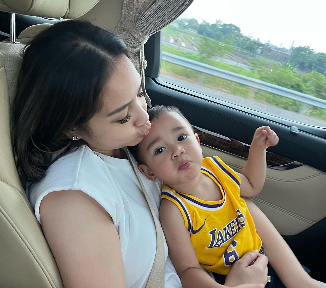 Outfit Tenis Rayyanza, Tak Kalah Keren dan Mahal dengan Papa Raffi