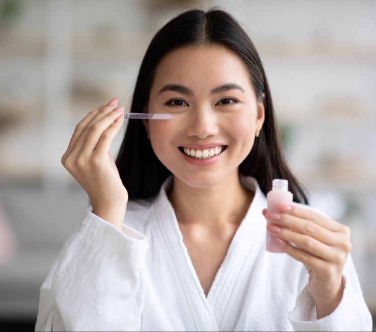 Lawan Tanda Penuaan Dini, 5 Kandungan Skincare Ini Cocok untuk Kulit Sensitif