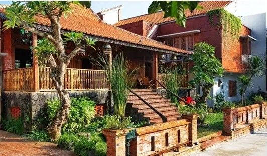 <b>Rumah Joglo Irfan Hakim </b>