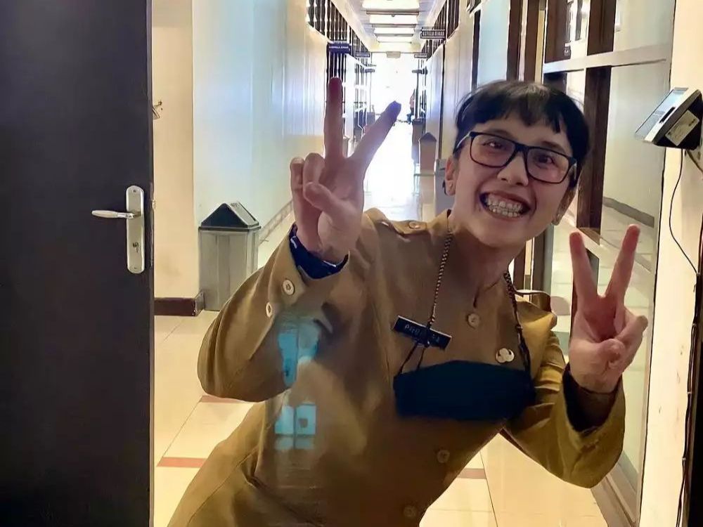 Potret Seleb yang Banting Setir Jadi PNS, Kesehariannya Disorot