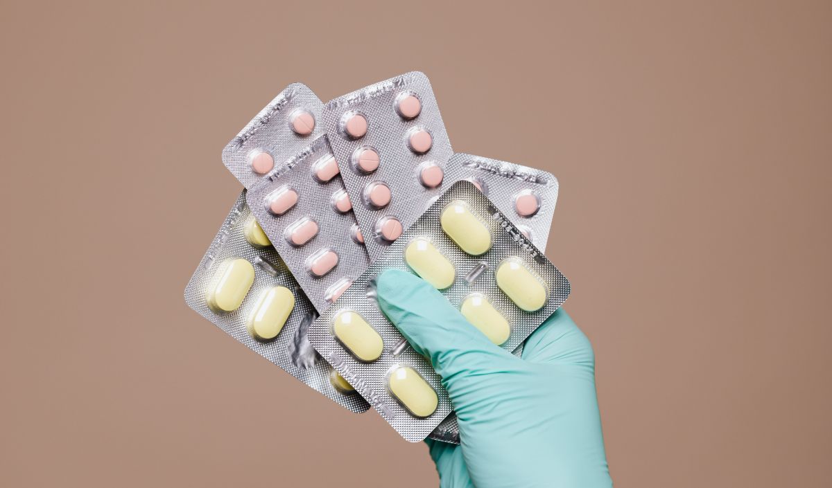 Mengonsumsi Probiotik