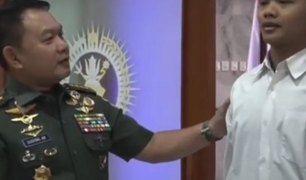 Sebelumnya, nama Ravi Atqiyah menjadi sorotan usai didapuk menjadi salah satu casis Secaba tanpa tes.