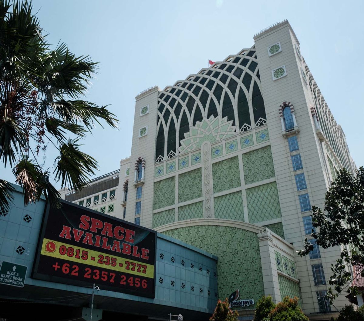 FOTO: Begini Suasana Pasar Tanah Abang Usai TikTok Shop Resmi Dilarang ...