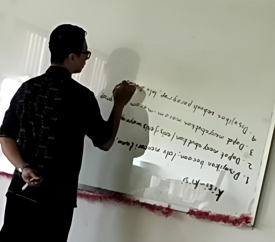 Guru Kasih Kisi-Kisi Soal dengan Metode `Nyeleneh`, Belum Ujian Kepala Murid Sudah Pusing Duluan