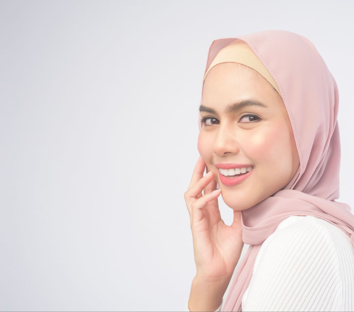 Hempas Komedo Hitam di Hidung dengan 5 Langkah
