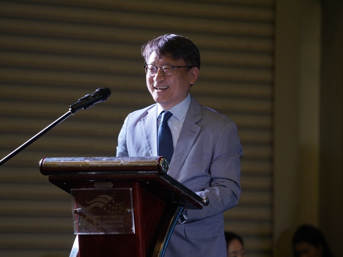 Kaligrafer Korea Unjuk Skill di Indonesia International Book Fair 2023