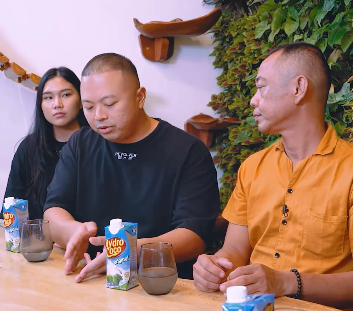 Bayaran Fantastis Food Vlogger Codeblu yang Viral Didoxing Farida Nurhan