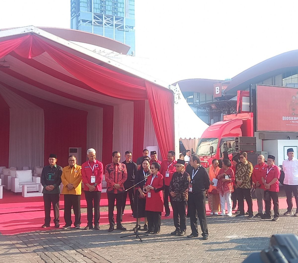 Bisik-Bisik Jokowi Titip Pesan Khusus ke Ganjar Pranowo