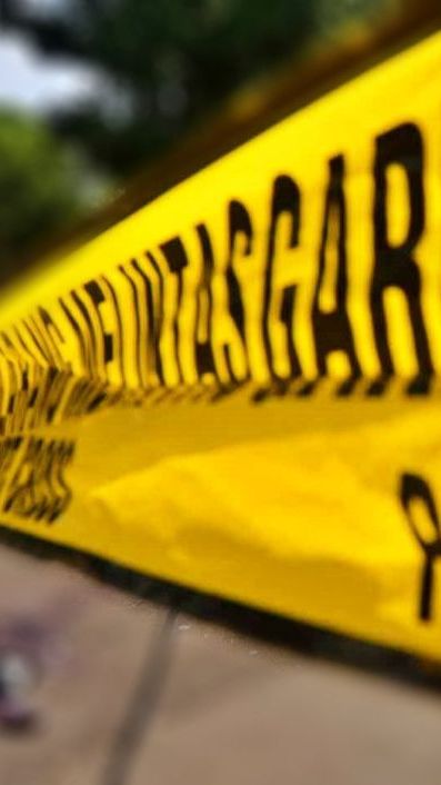 Pemotor Satu Keluarga Tertimpa Baliho Capres Rubuh di Jalan Raya Bogor, Begini Kronologinya