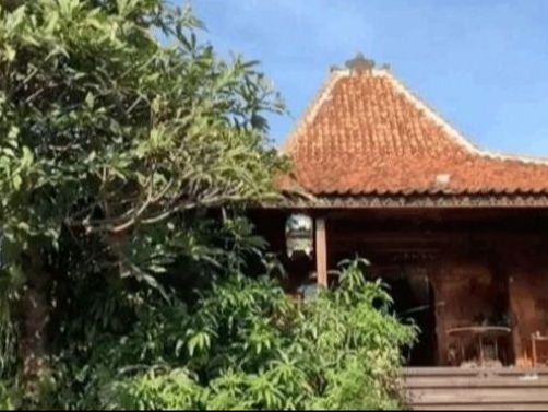 Potret Rumah Selebriti Bergaya Tradisional, Punya Irfan Hakim Seharga Rp7 Miliar!