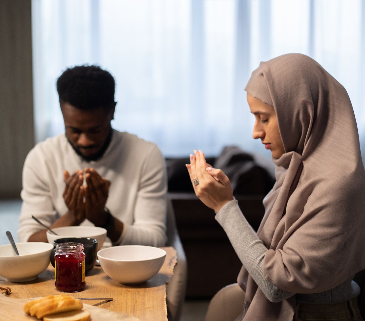 Bacaan Doa Mau Makan Serta Menu Makanan yang Diajarkan Rasulullah SAW