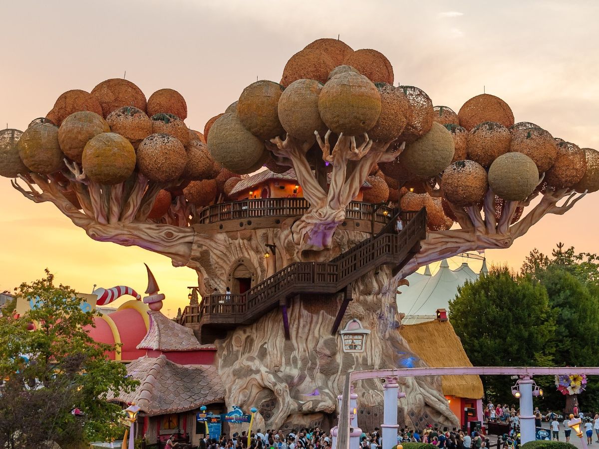 1. Gardaland - Italy