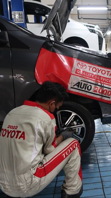 Bengkel Ini Gratiskan Jasa Uji Emisi Mobil Toyota Tahun Berapa Pun! Ini ...